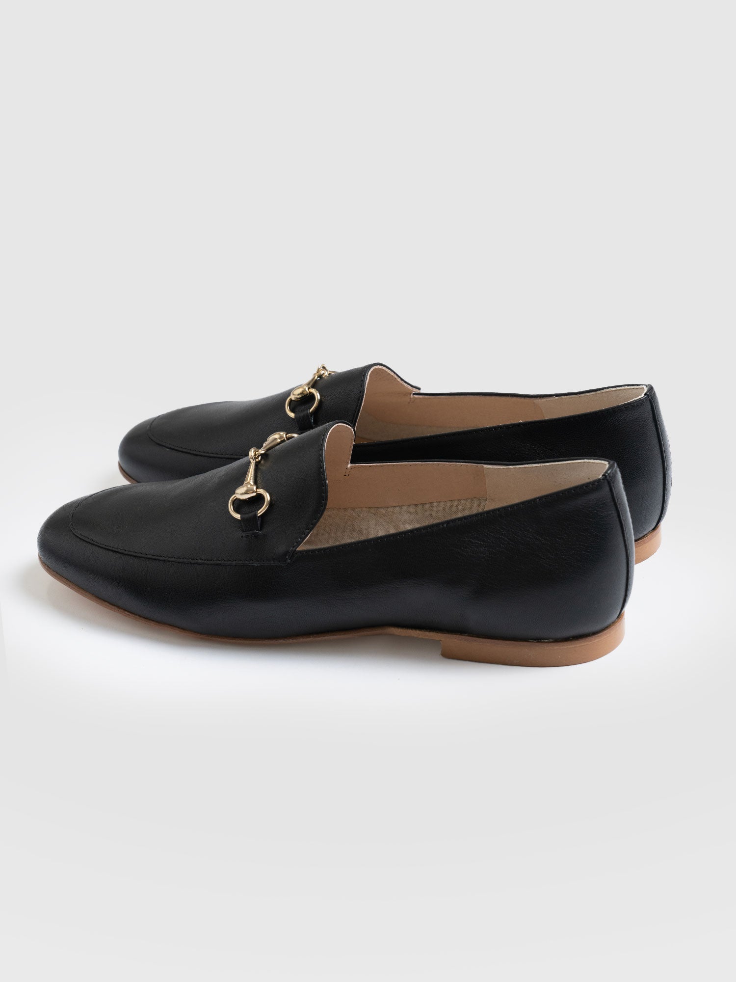 Cambridge Leather Loafer Black - Women's Loafers | Saint + Sofia® EU